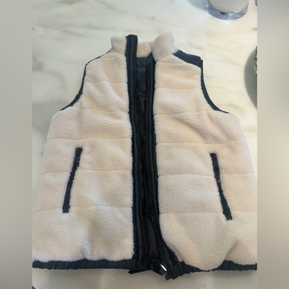 Brand New Rebecca Minkoff reversible vest. Cream and Black. Size Small